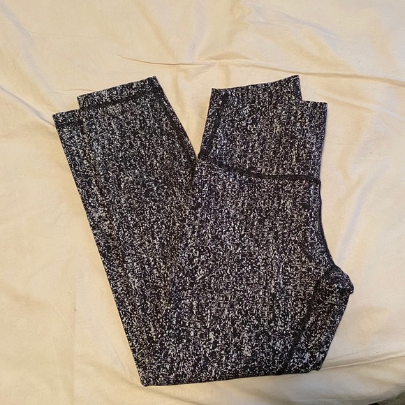 Lululemon Leggings 7/8 Length - Picture 2 of 4